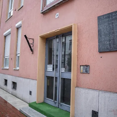 Oskola Luxury * Szeged